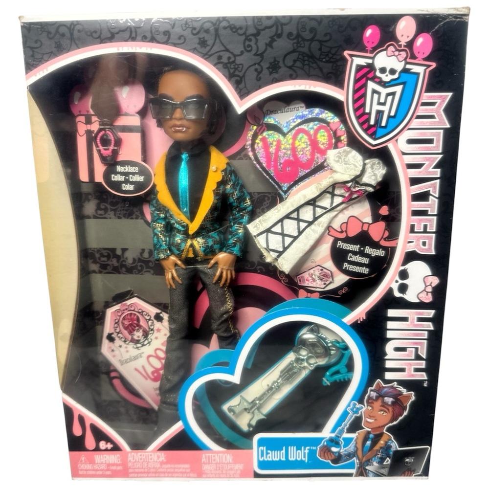 Monster High SWEET 1600 CLAWD WOLF 2011 BNIB *Slight Damage*